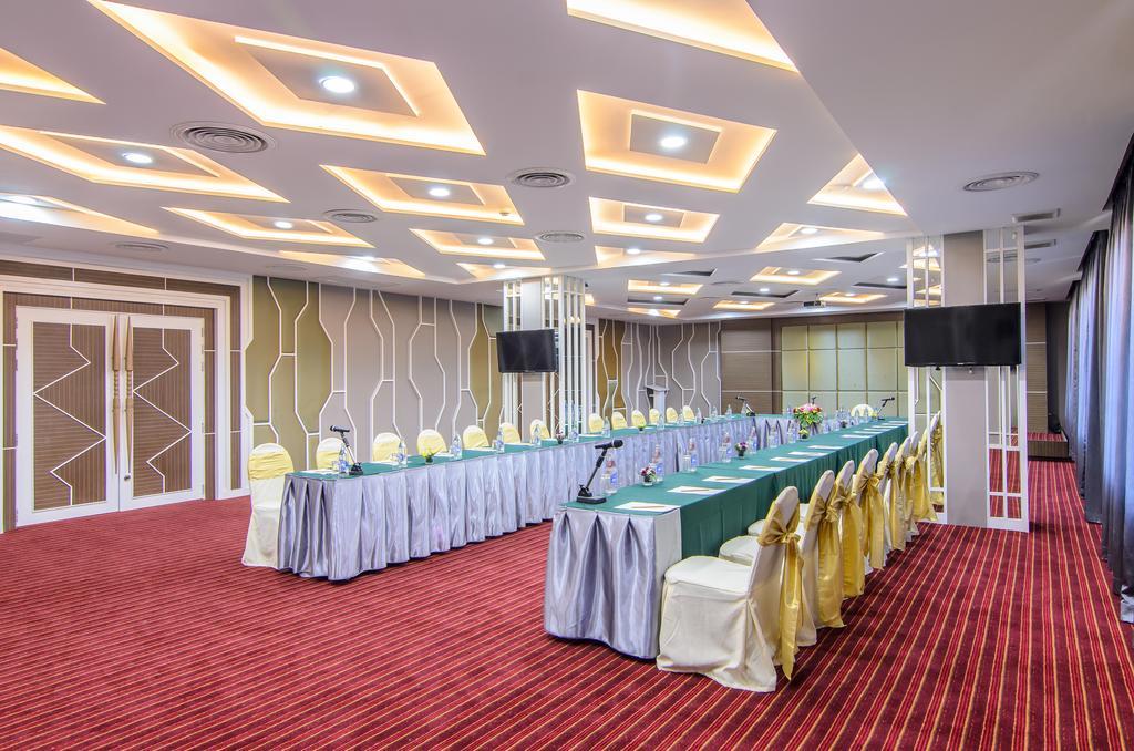 The Paradiso Jk Design Hotel Nakhon Sawan Eksteriør billede