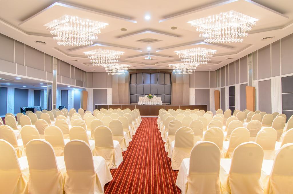 The Paradiso Jk Design Hotel Nakhon Sawan Eksteriør billede