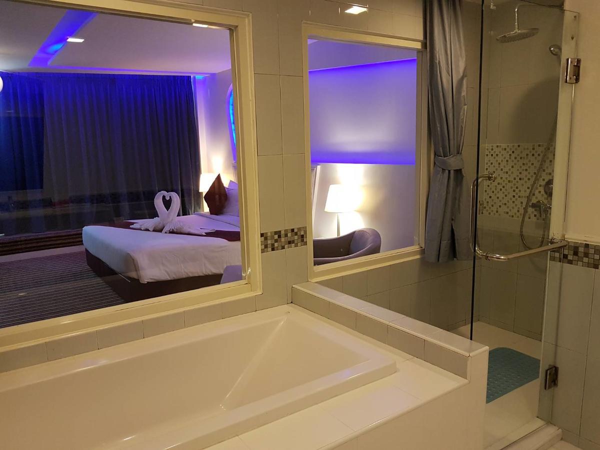 The Paradiso Jk Design Hotel Nakhon Sawan Eksteriør billede